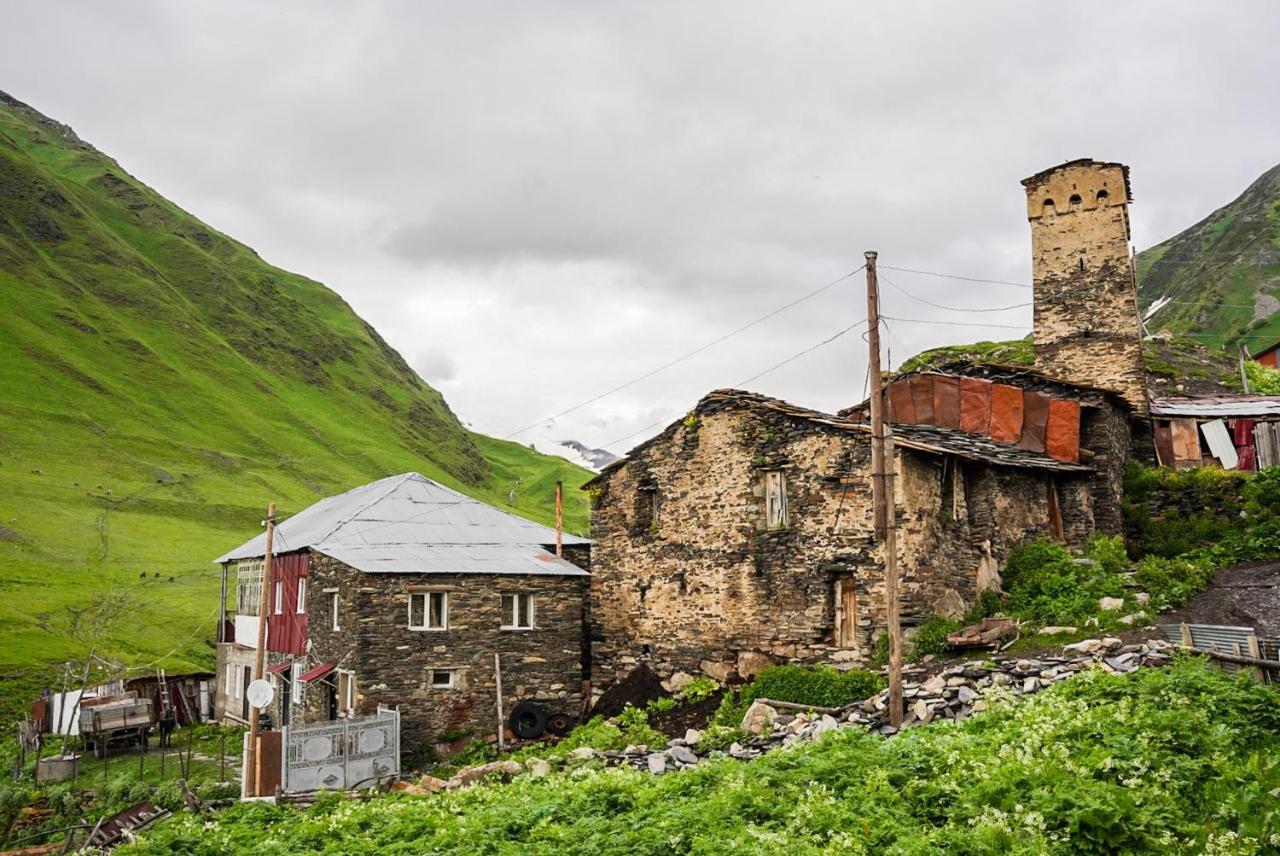 Bori'S Guesthouse Ushguli Dış mekan fotoğraf