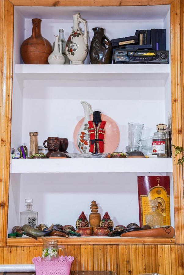 Bori'S Guesthouse Ushguli Dış mekan fotoğraf